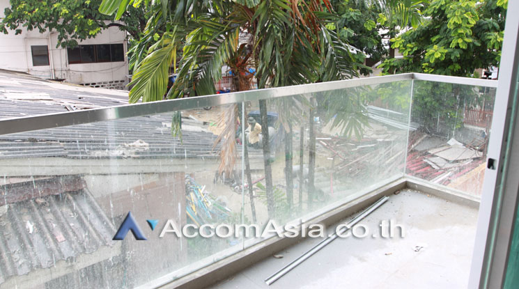 11  Office Space For Rent in Sukhumvit ,Bangkok BTS Thong Lo AA18192